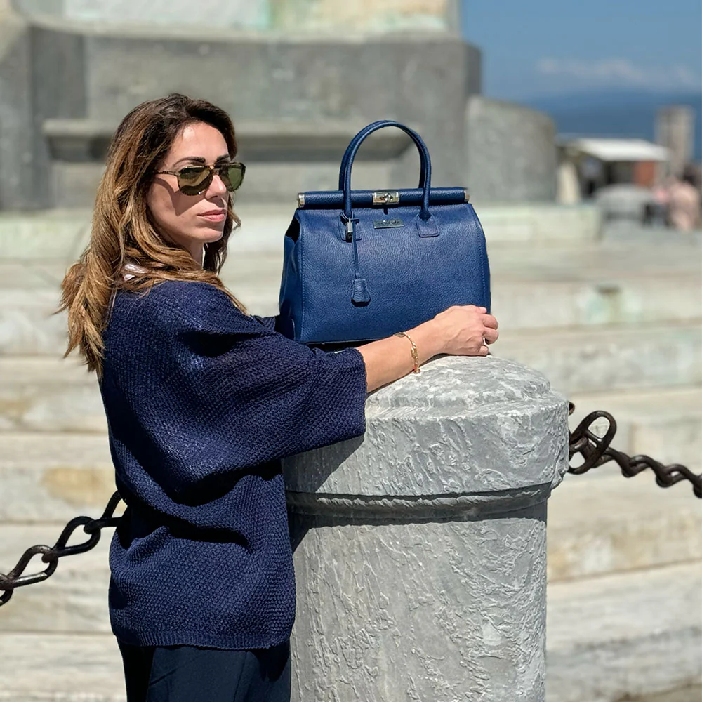 Borsa a Mano con Tracolla VIAVERDI in Pelle Viola Made in Italy Linea Barga - Image 7