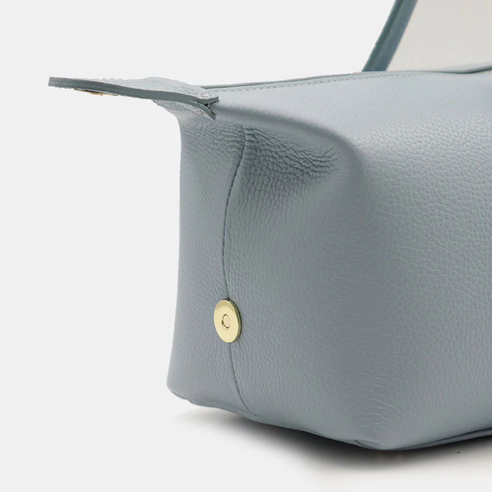 Borsa Donna a Spalla VIAVERDI in Pelle Celeste Made in Italy linea San Gimignano - Image 10