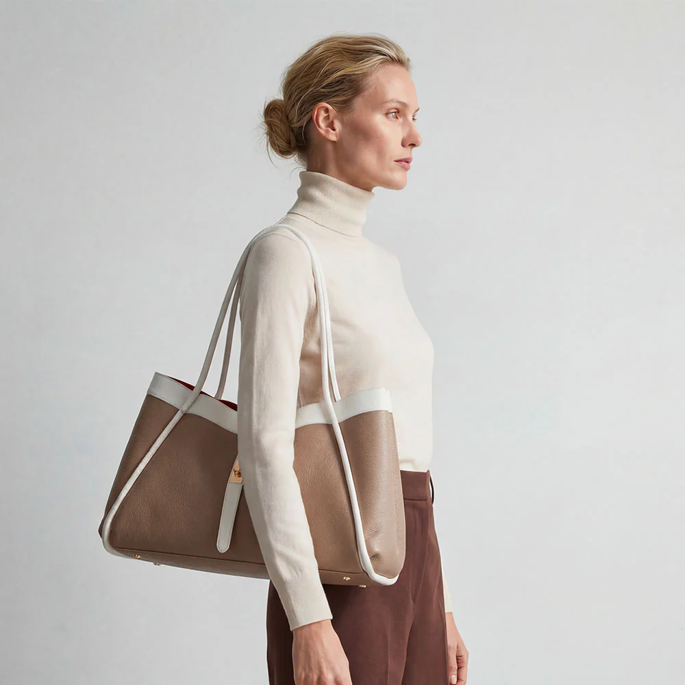 Borsa Donna a Spalla VIAVERDI in Pelle Taupe Chiaro Made in Italy linea Cortona - Image 2